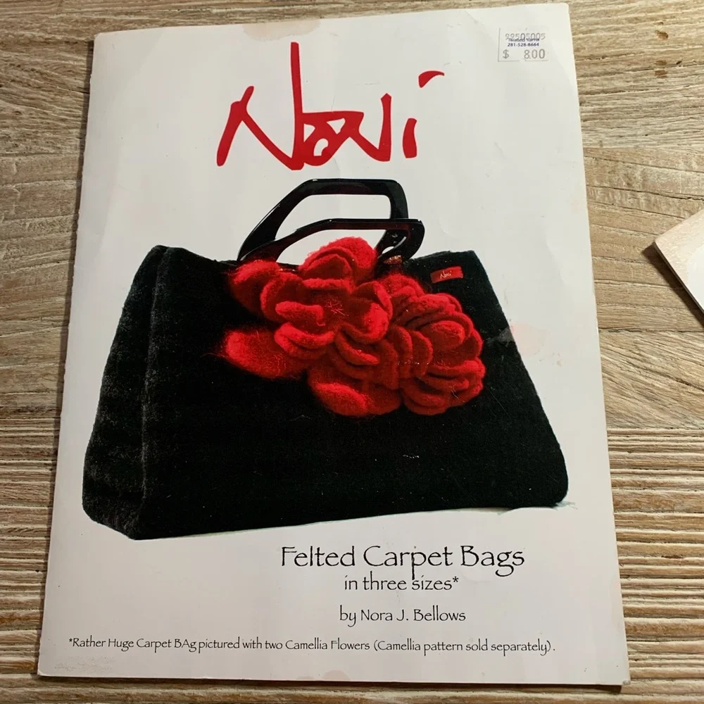 COPY - Noni Knitting carpet bag & camellia flower pattern